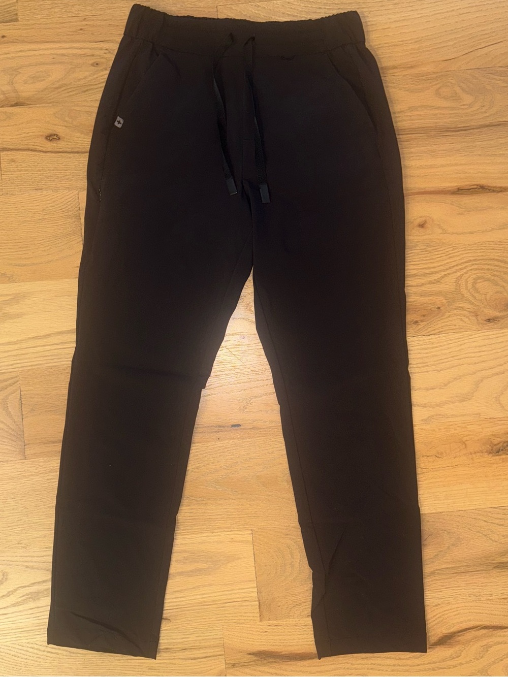 FIGS Pro ScrubTrousers in Black women’s XS petite